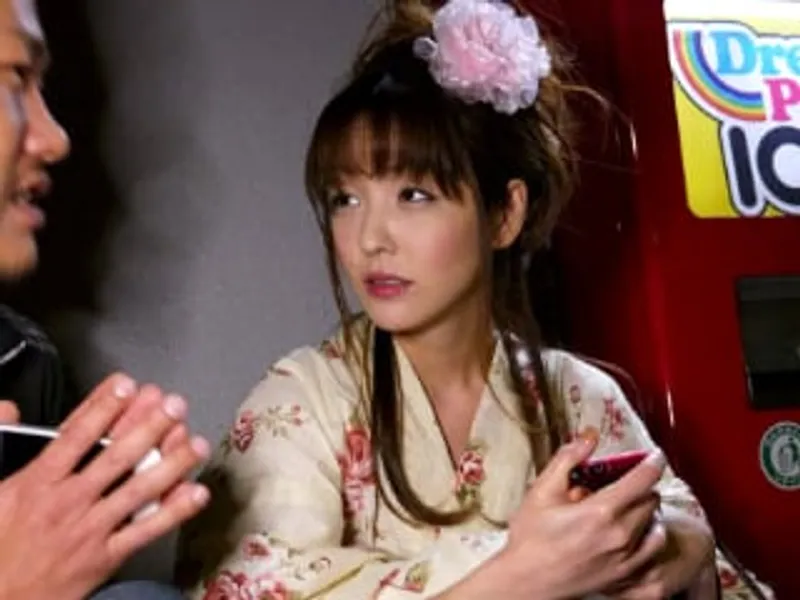 Giận chồng bỏ ra ngoài đường, vợ yêu dễ dãi về nhà trai lạ để "tâm sự"