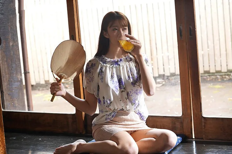 Mùa hè buồn chán ở quê nện cô vợ nhà sát bên thiếu thốn vì lấy gã chồng già