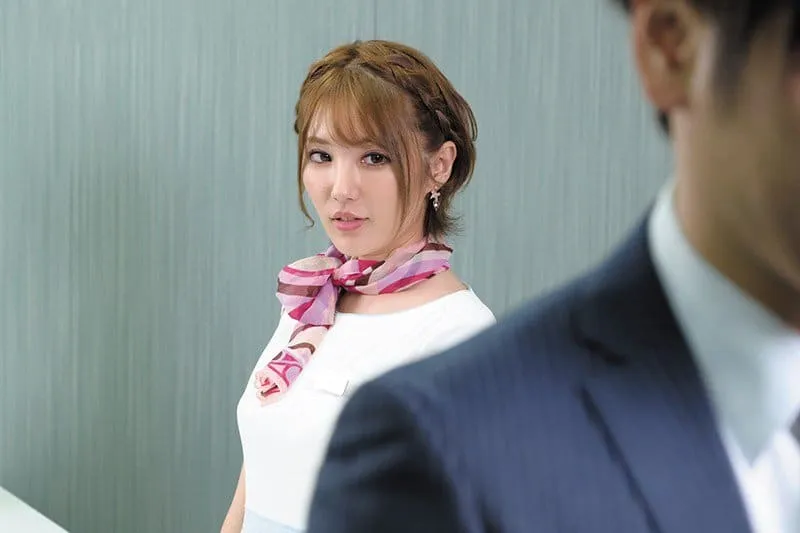 Cô lễ tân hấp dẫn sếp: “sếp ơi em địt em có sướng hơn bà xã anh ?”