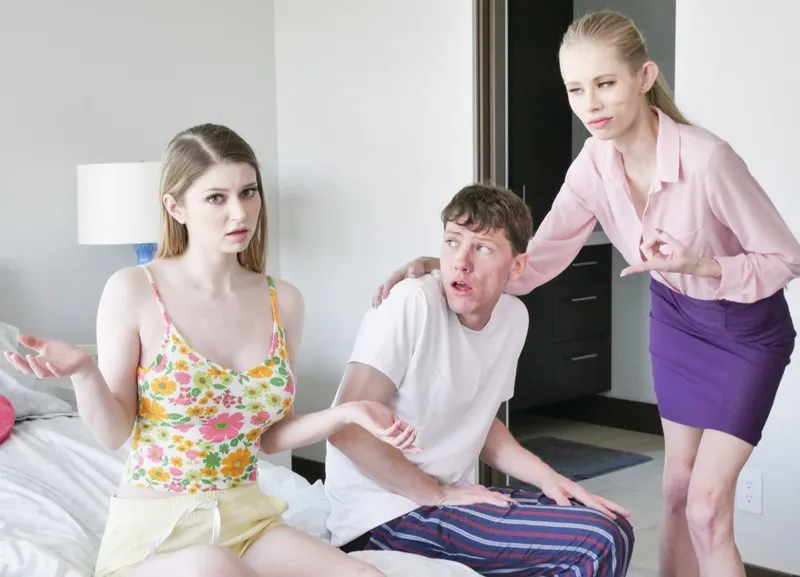 Mẹ kế bắt con gái riêng của ông xã làm tình với cậu con trai